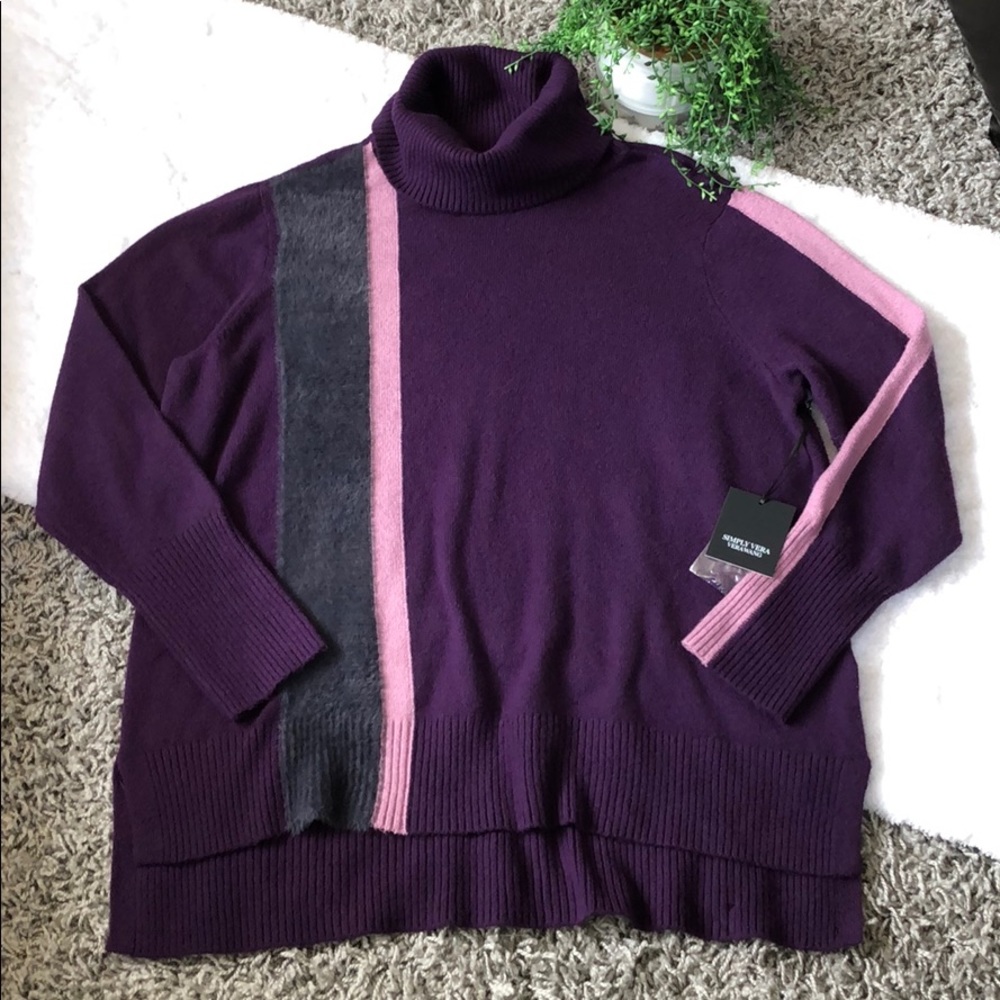 Simply Vera, Vera Wang sweater
